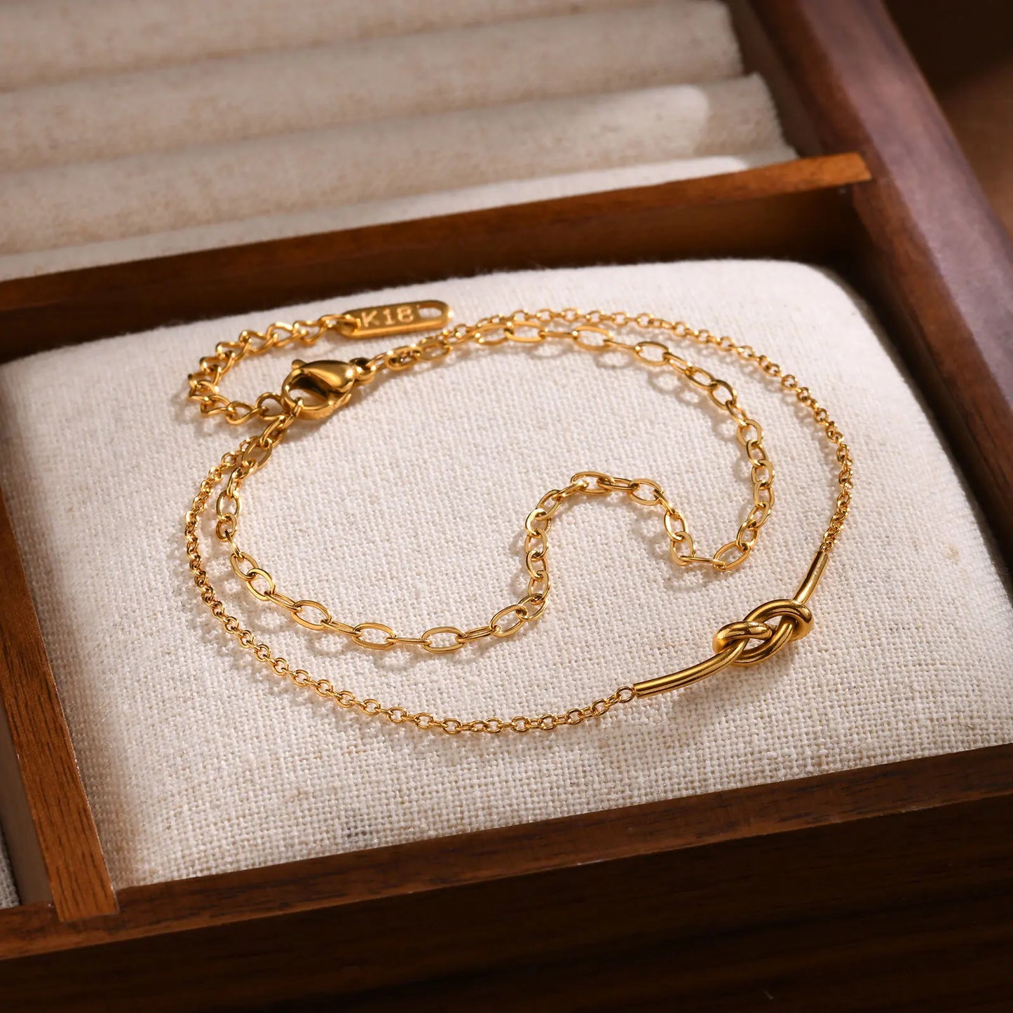 Náramok Everly Charm