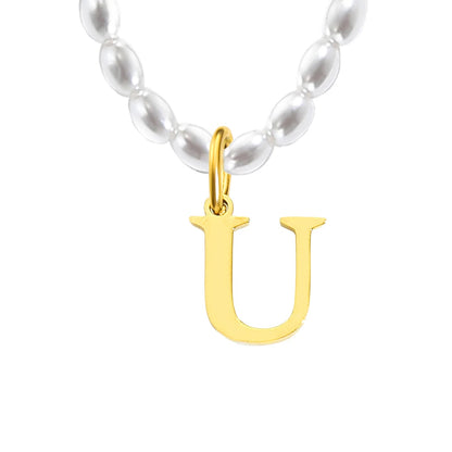 Elara náhrdelník s písmenom a umelými perlami